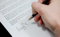 La taille de votre signature en dit long sur votre personnalité