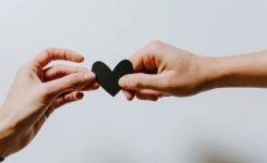Relation toxique : 6 signes à reconnaître et des solutions pour s’en sortir