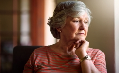  Alzheimer : les femmes sont-elles plus touchées que les hommes ? Que dit la science ?